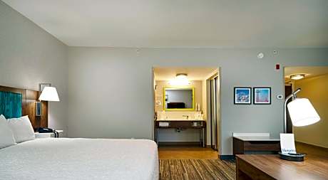 King Room with Sofa Bed - Non-Smoking
