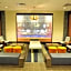 Holiday Inn and Suites Charleston West by IHG