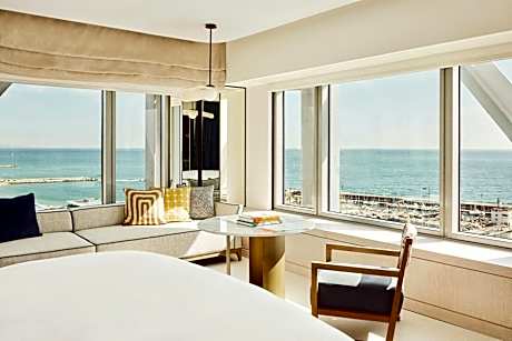 King Room with Seafront View