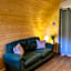 Shenstone Lodge