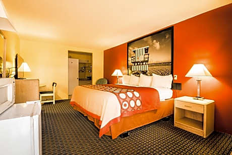 King Room - Non-Smoking
