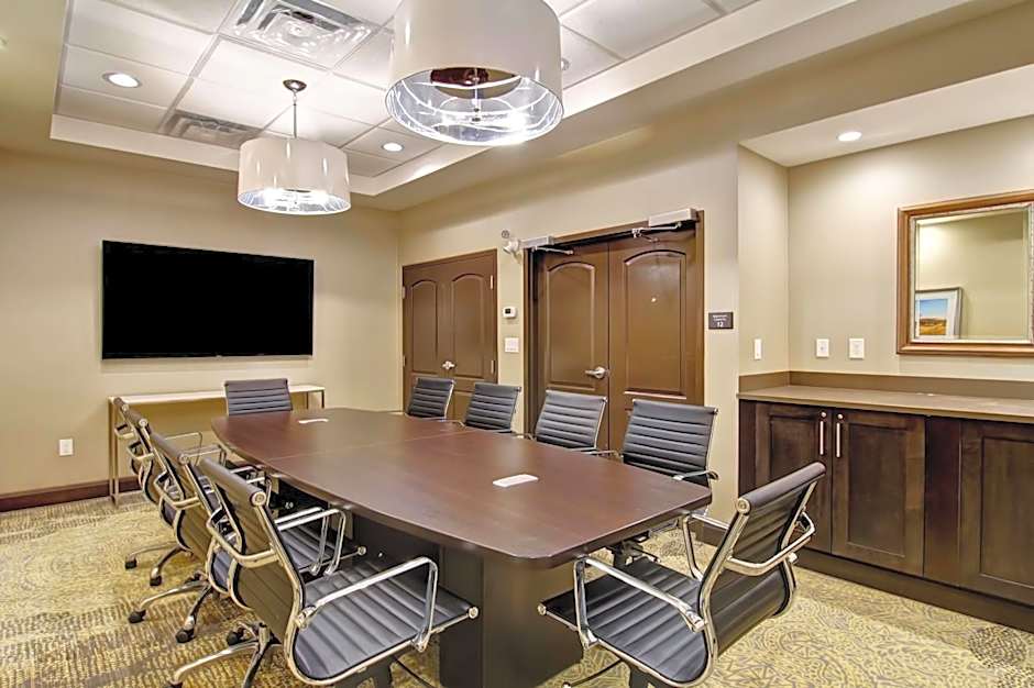 Hampton Inn & Suites by Hilton Saskatoon Airport