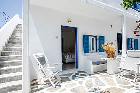 Triple Room with Garden View