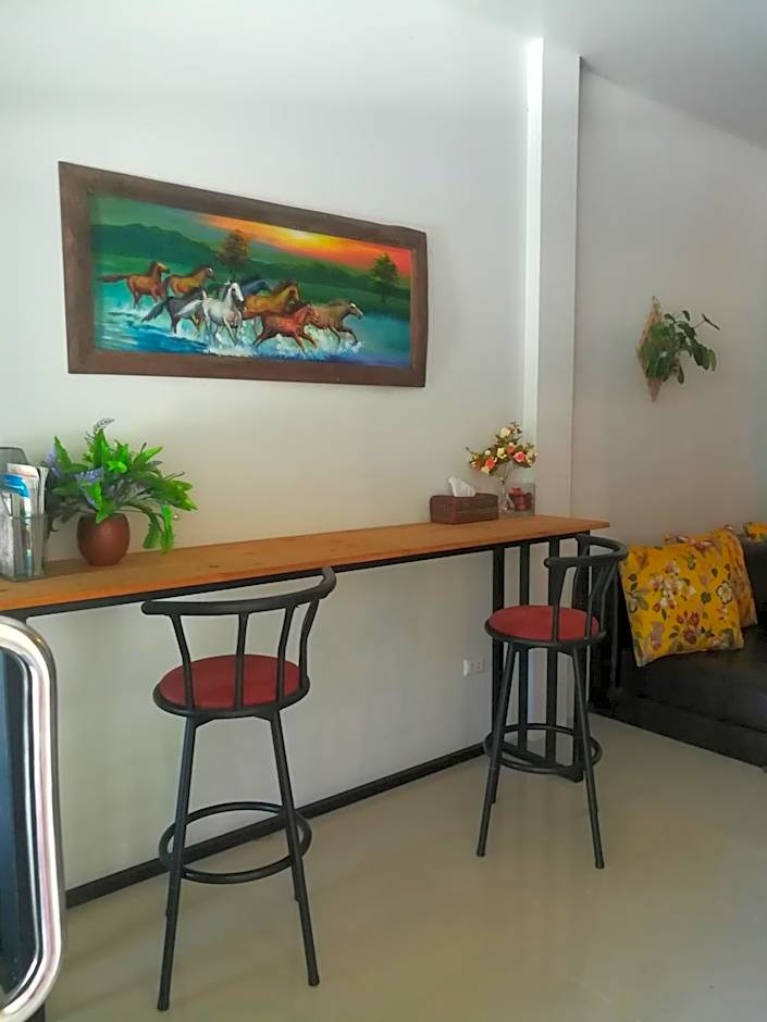 Mae Pon Hostel