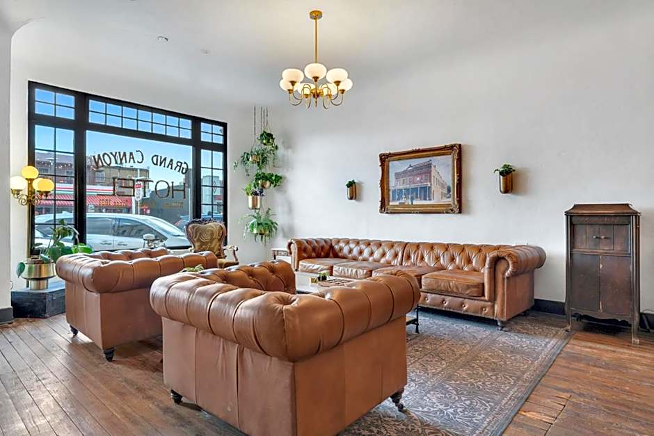 The Historic Grand Canyon Hotel