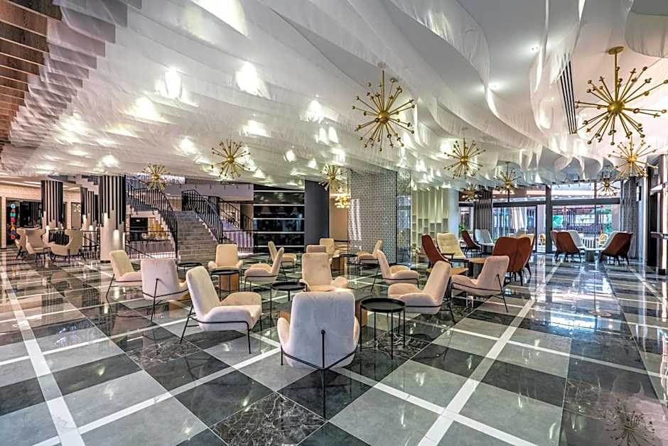 Arnor De Luxe Hotel & Spa