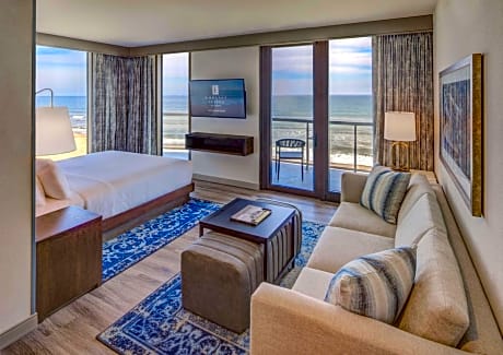 Studio Suite King Bed - Oceanfront