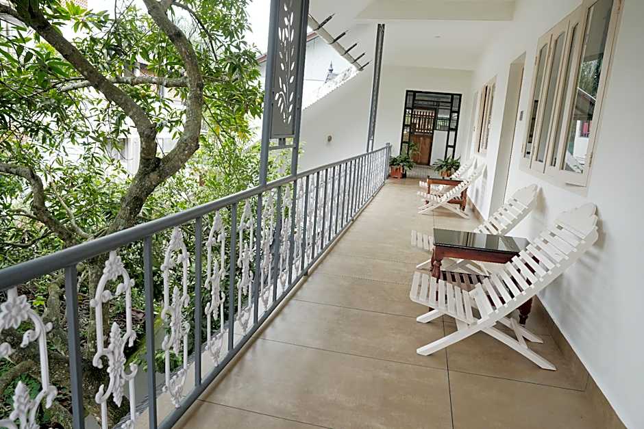 El - Paradiso Home Stay