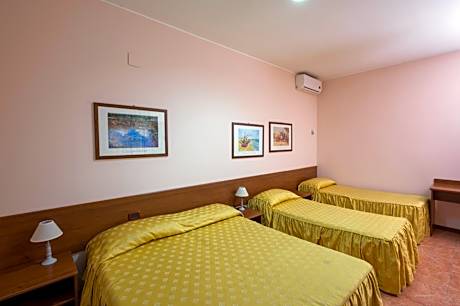 Standard Family Room