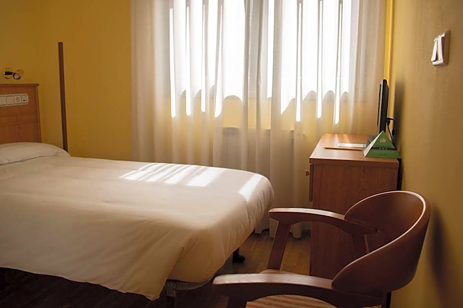 Hotel Alda Estacion Oviedo