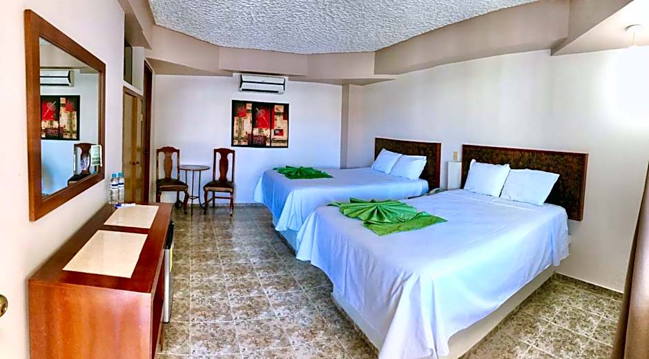 Hotel del Camino Real