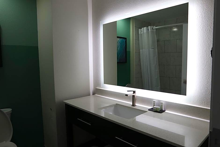 Wingate by Wyndham Kings Bay Naval Base / I-95