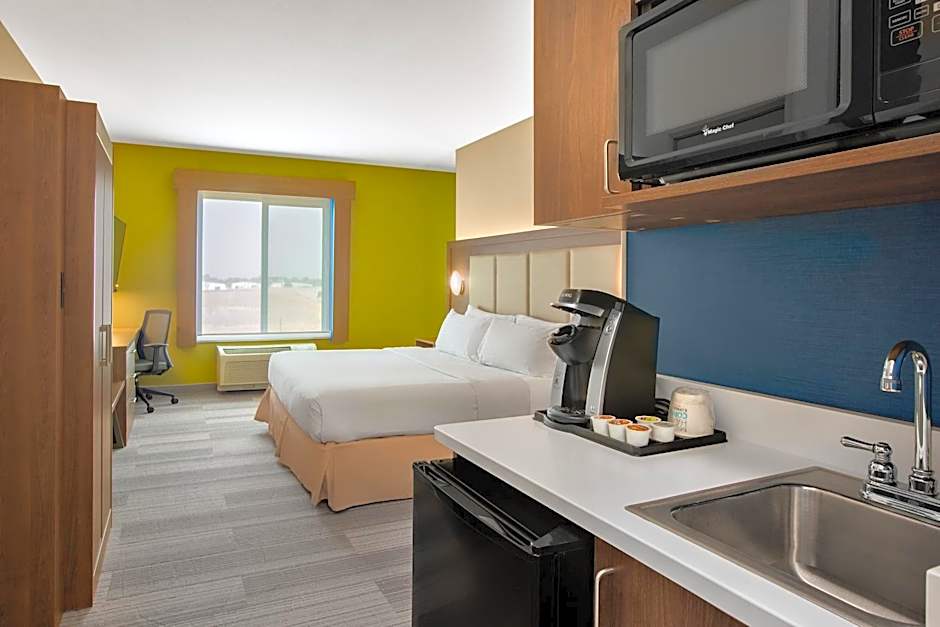 Holiday Inn Express Hotel & Suites Ontario By IHG