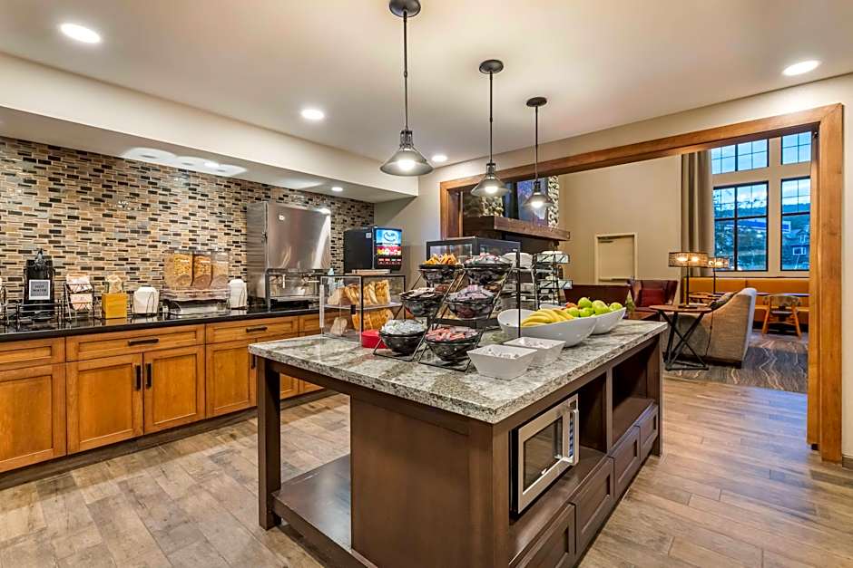 Best Western Plus Superior Inn