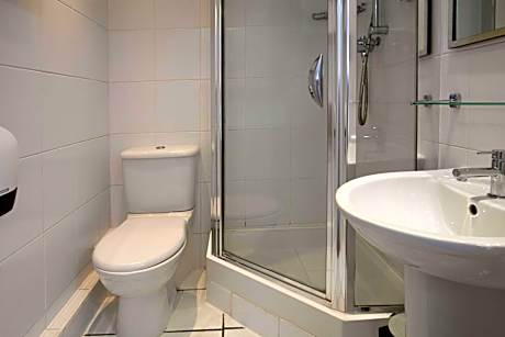 1 Double Bed Non-Smoking Small Room Cozy Room