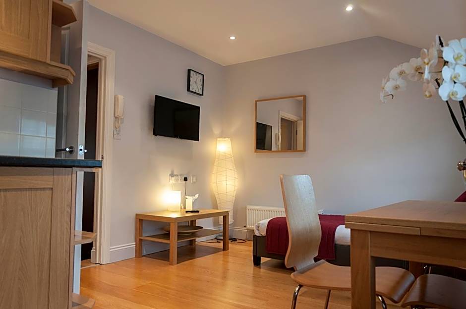 12 London Street Apartments