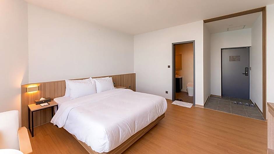 The Van Hotel