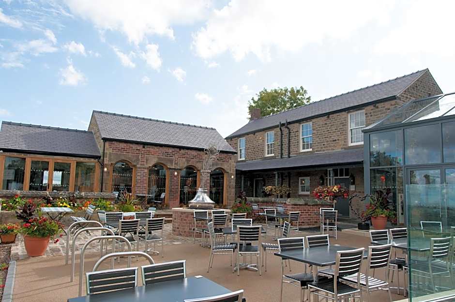 The Peacock at Barlow