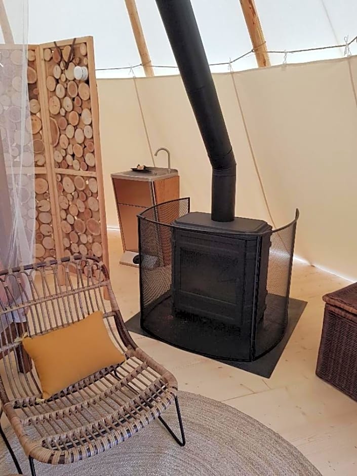 Shanti Lac Cabanes gîtes insolites et espace bien-être Bordeaux
