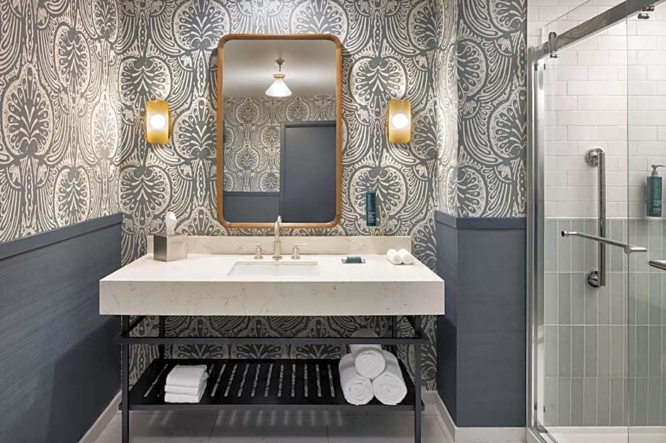 DoubleTree By Hilton Guest Suites Lexington