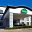 Spark by Hilton Tupelo