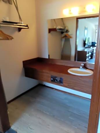 Heritage Inn