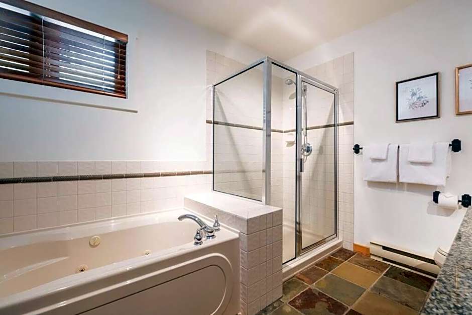 Taluswood Ridge by Outpost Whistler