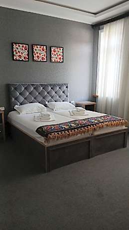 The Art Hotel