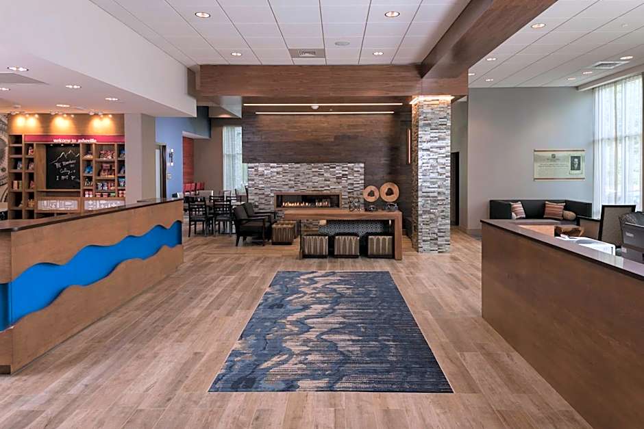 Hampton Inn By Hilton & Suites-Asheville Biltmore Village, NC