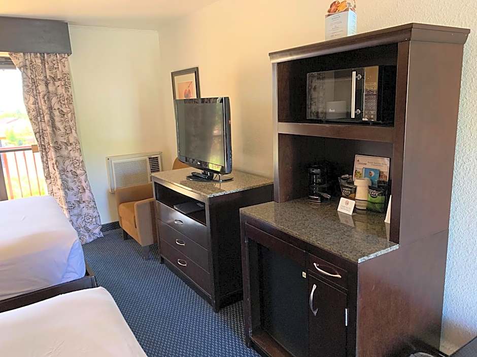 Travelodge by Wyndham Rapid City