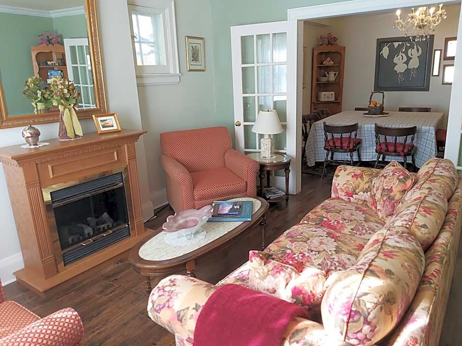 Blue Spruce Bed and Breakfast Muskoka