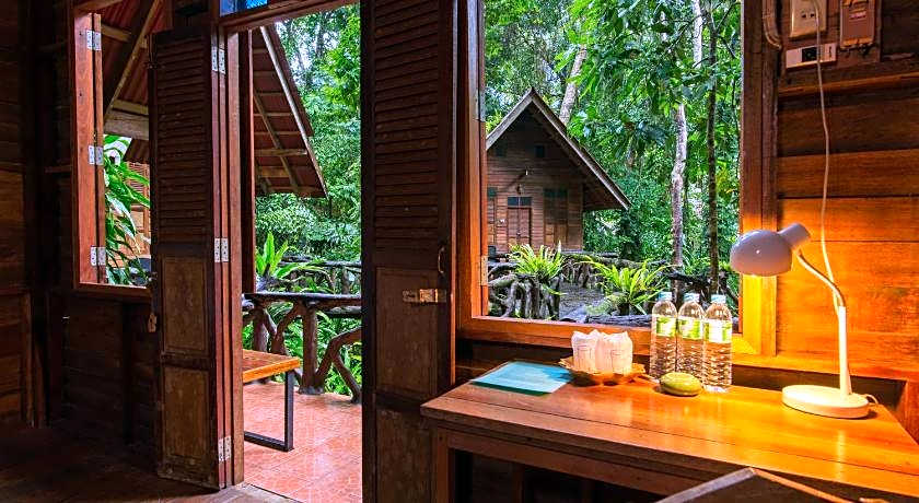 Art's Riverview Lodge