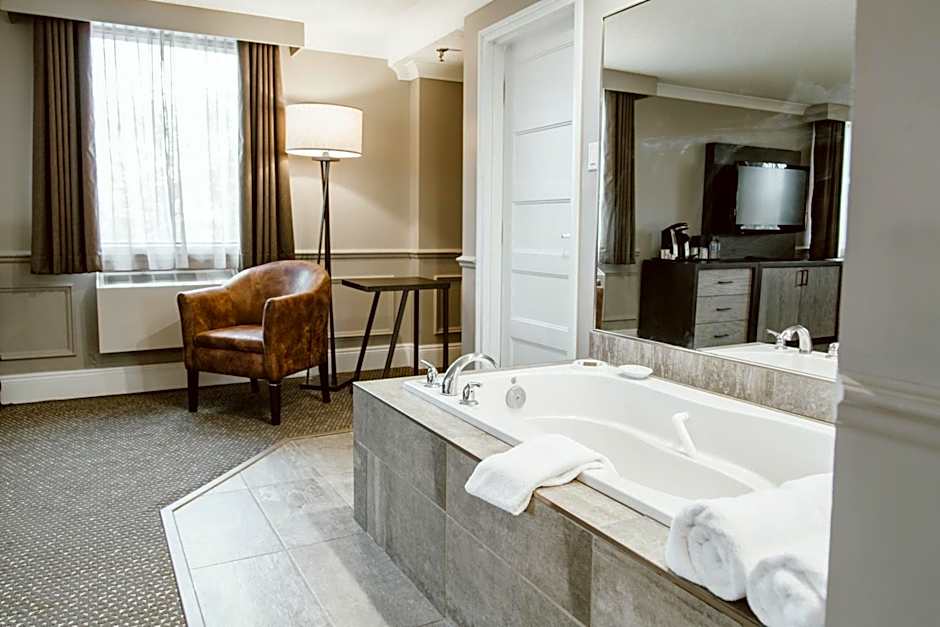 Crowne Plaza Fredericton Lord Beaverbrook By IHG