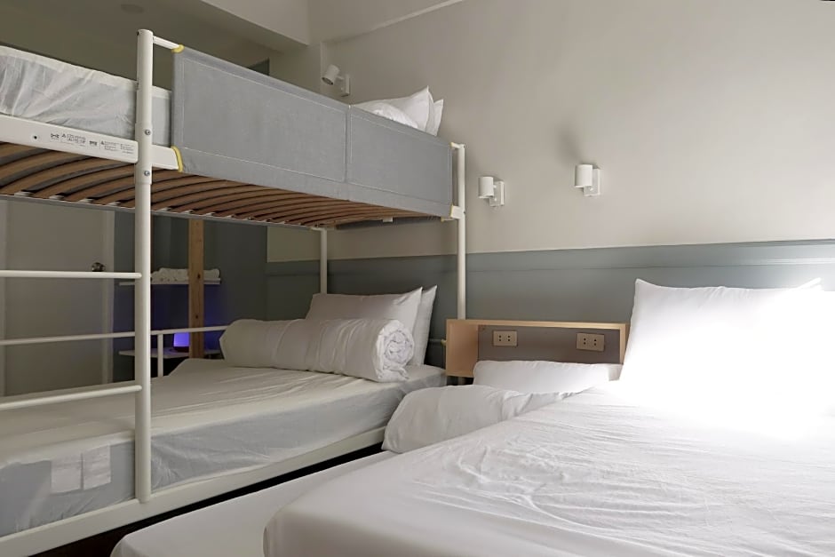 Dragonfly Transient House