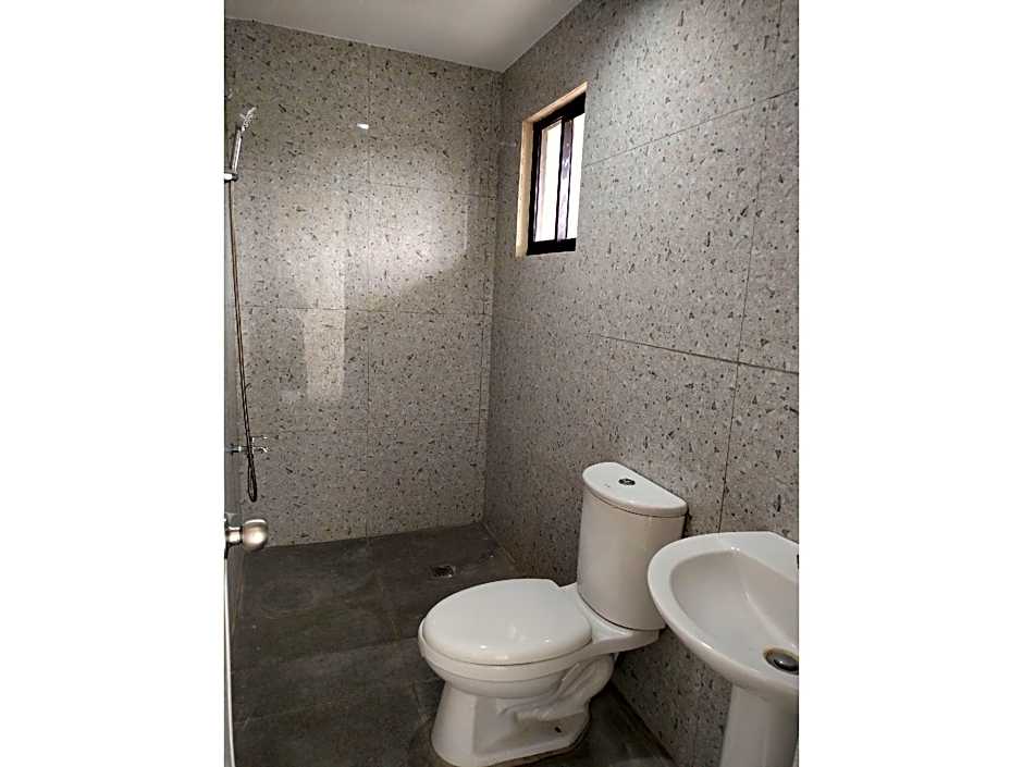 OYO 800 DDD Habitat Dormtel Bacolod 