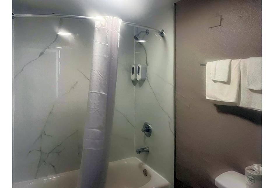 Studio 6 Suites - Hot Springs, AR