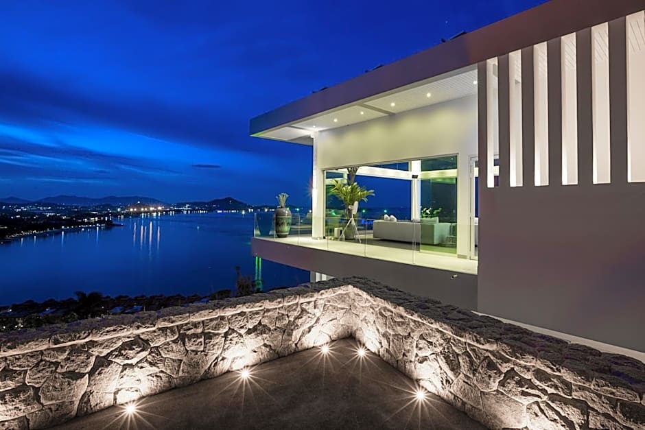 Panoramic Duplex Studio