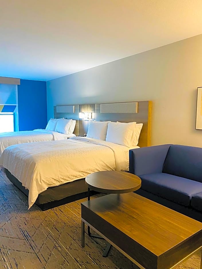 Holiday Inn Express - Gulfport Beach, an IHG Hotel
