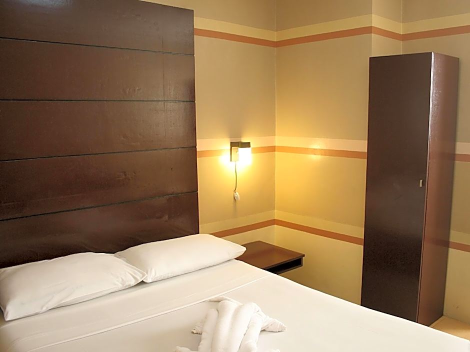 Sampaguita Suites JRG