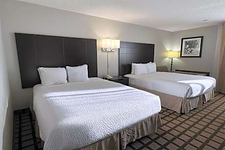 Studio Suite with Two Queen Beds - Non-Smoking