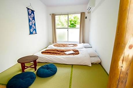 【Japanese-Style Room with Shared Bathroom】 for 2 person