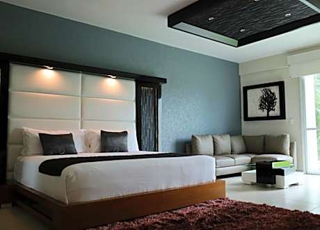 Suite with Spa Bath