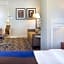 Hotel Phillips Kansas City Curio Collection by Hilton