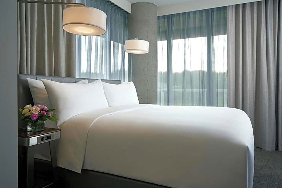 Archer Hotel Seattle/Redmond