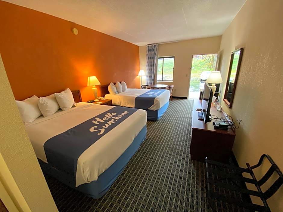 Days Inn by Wyndham Morehead