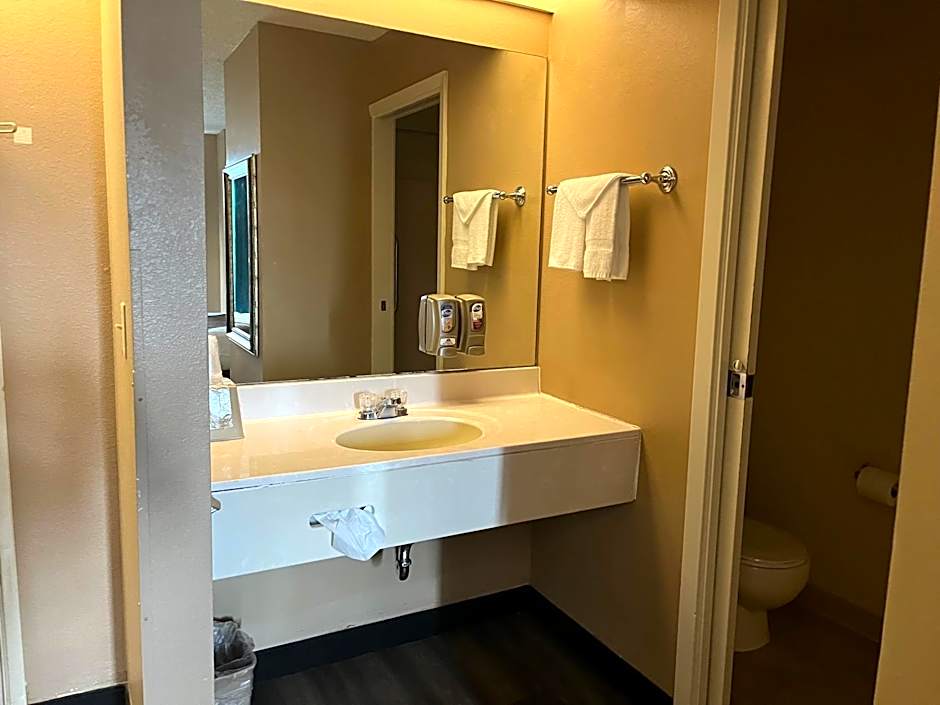 Americas Best Value Inn Kalispell