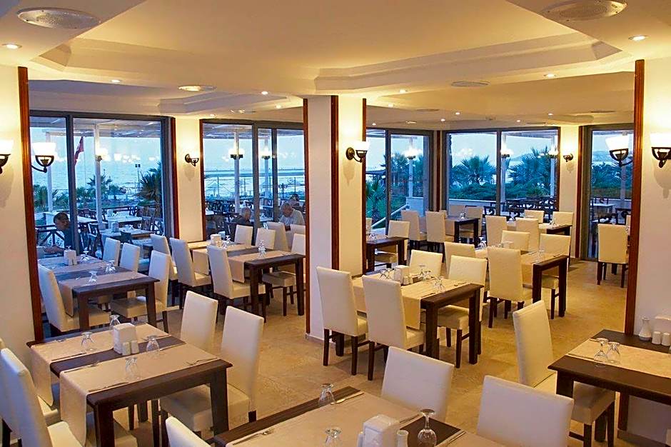 Sentinus Beach Hotel