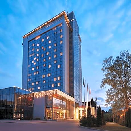 VILNIUS PARK PLAZA HOTEL, Restaurant & Terrace, Panorama Bar, Conference & Banquet Center