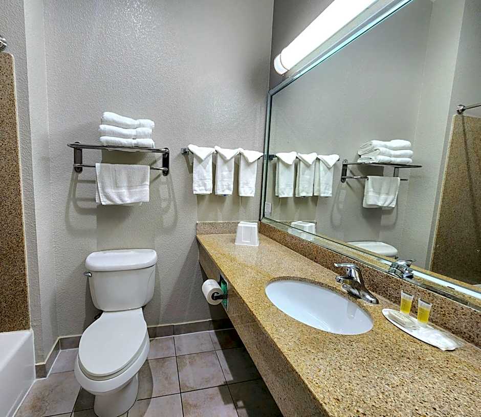 Days Inn by Wyndham Kemah