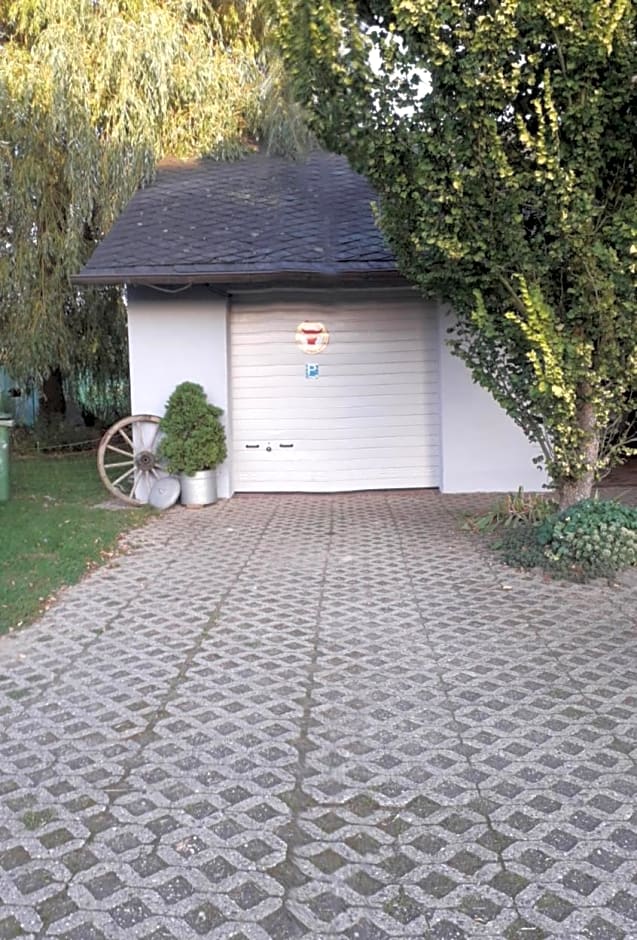 Stierstall-Suite Pension Wahlenau